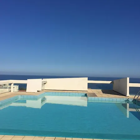 3p With Pool & Sea View Биарриц