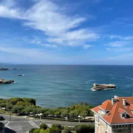 3p With Pool & Sea View * Биарриц