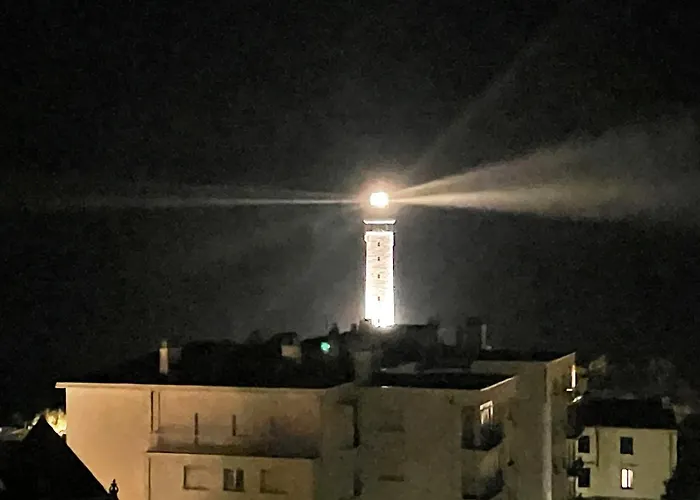 3p With Pool & Sea View Apartman